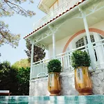 Hemen Hotel